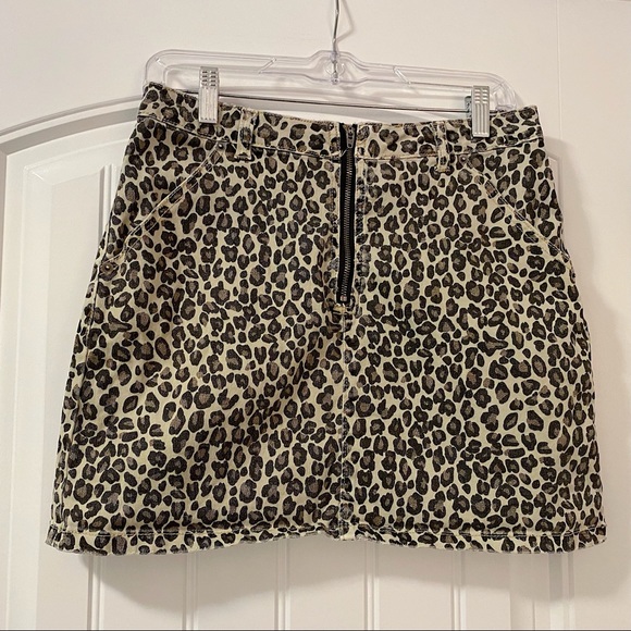 ☼CHEETAH PRINT SKIRT☼ - Picture 2 of 4